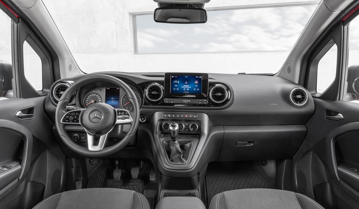 Mercedes-Benz представил новое поколение компактвэна Citan