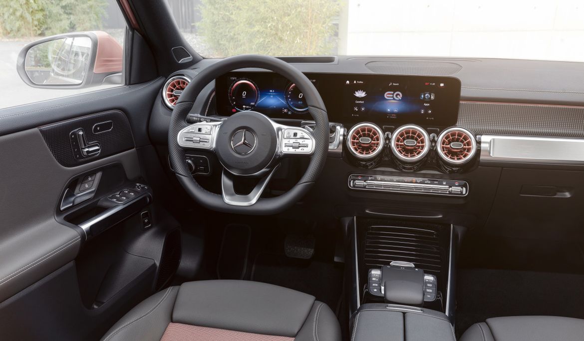 Mercedes-Benz представил компактный электрокроссовер EQB