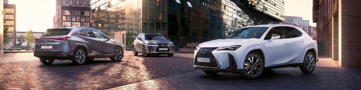 Lexus обновил внешность компактного кроссовера UX