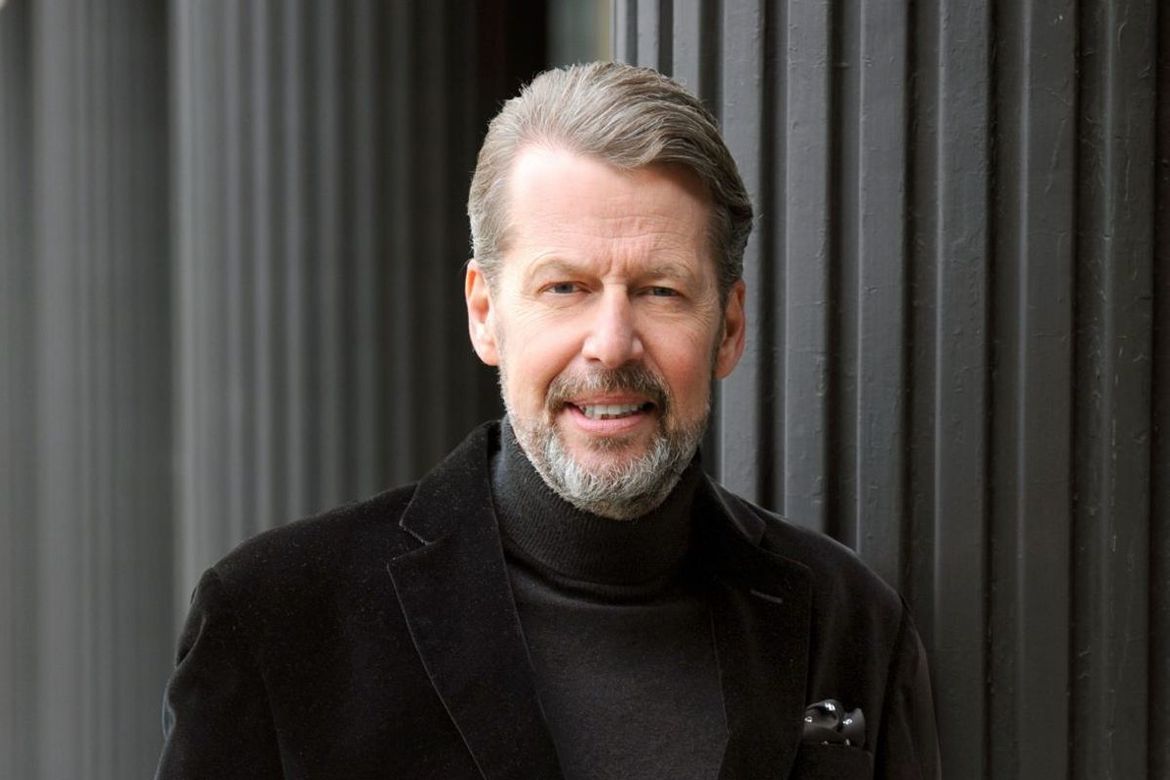 Geely перехватила шеф-дизайнера у Bentley