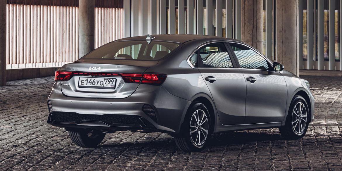 В России начались продажи обновленного Kia Cerato