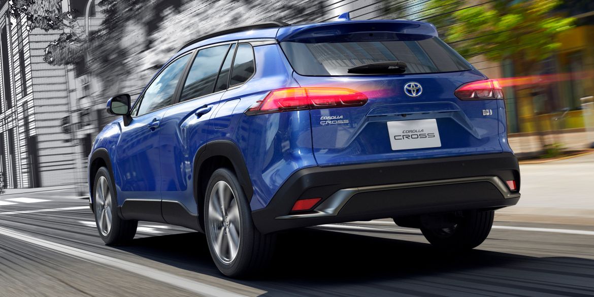 Toyota начала продавать обновленную Corolla Cross