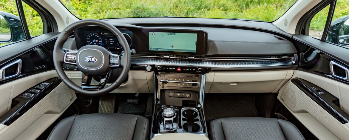 Тест-драйв Kia Carnival: возрождение класса