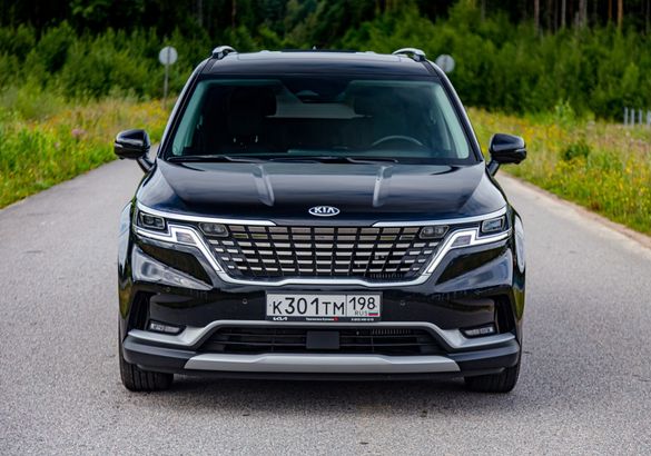 Тест-драйв Kia Carnival: возрождение класса