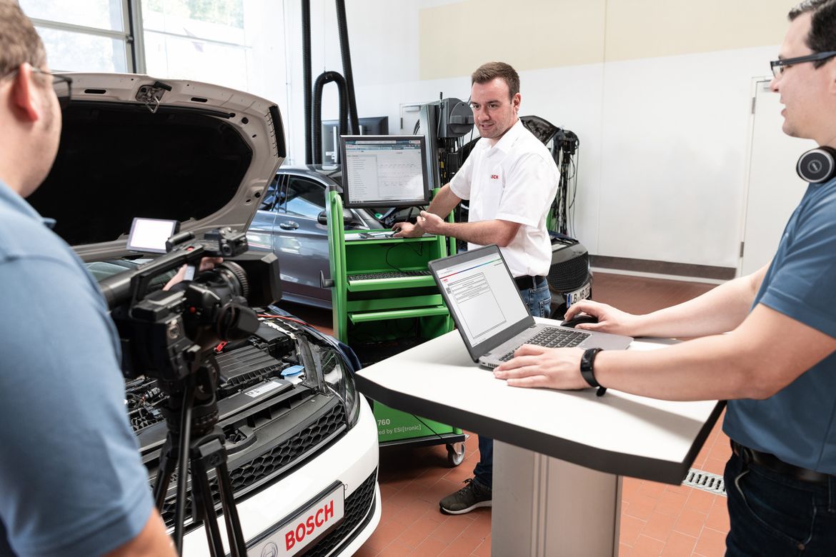 Bosch будет диагностировать неисправности автомобиля на расстоянии