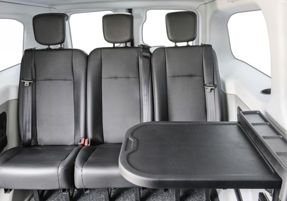 В России начнет продаваться Peugeot Expert в версии бизнес-купе