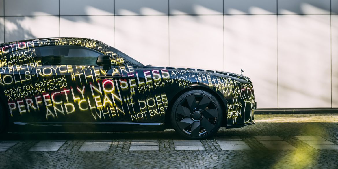 Rolls-Royce представил свой первый электромобиль