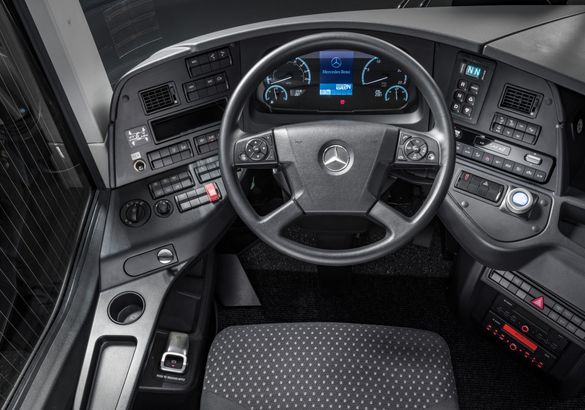 Mercedes-Bеnz представил новую модель автобуса