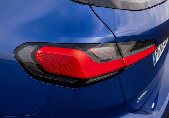 BMW представила второе поколение компактвэна 2 Series Active Tourer