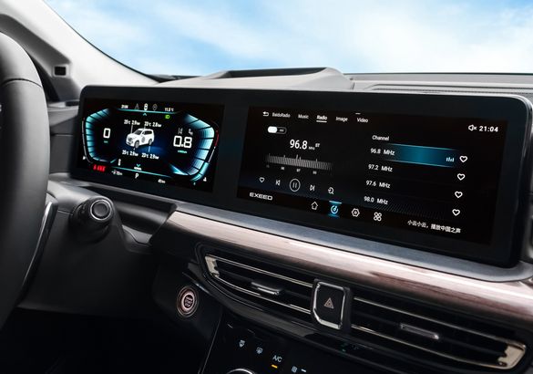 Chery показала салон внедорожника Exeed VX