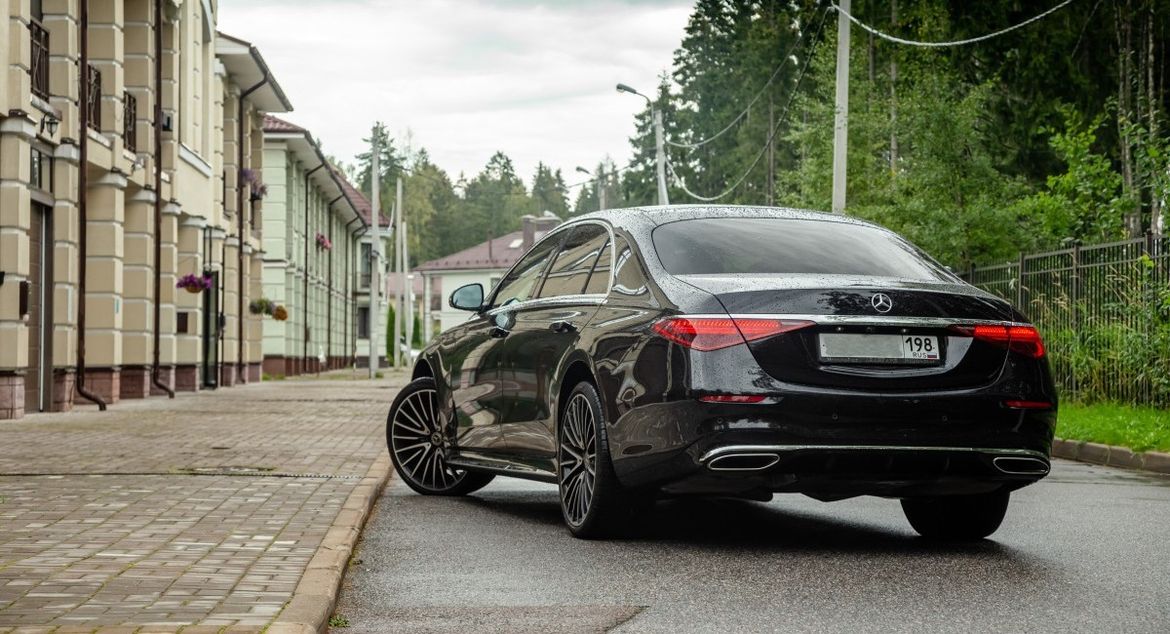 Тест-драйв нового Mercedes-Benz S-Class: полностью оцифрован