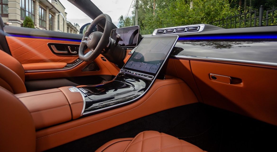Тест-драйв нового Mercedes-Benz S-Class: полностью оцифрован