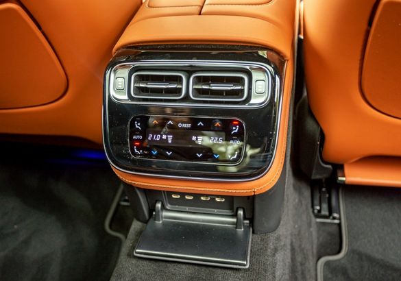 Тест-драйв нового Mercedes-Benz S-Class: полностью оцифрован