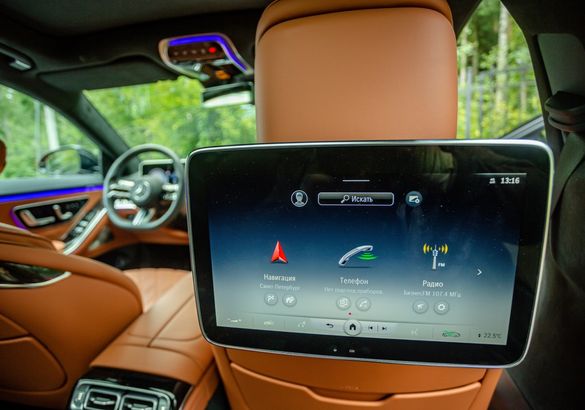 Тест-драйв нового Mercedes-Benz S-Class: полностью оцифрован