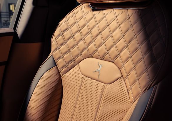 Bentley выпустил Bentayga, посвященные русскому балету