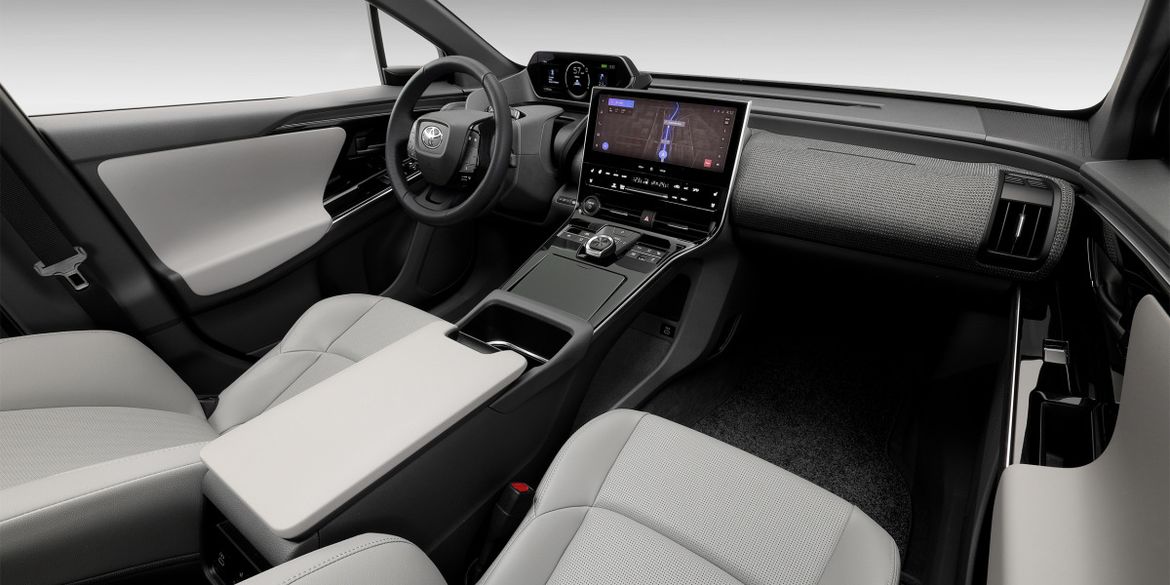 Первый электрокроссовер Toyota дебютирует в 2022 году