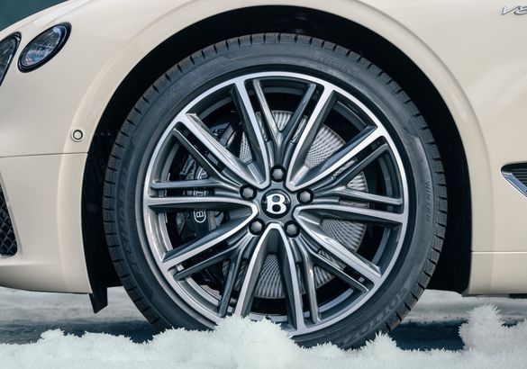 Bentley предложила клиентам зимние колеса диаметром 21 дюйм