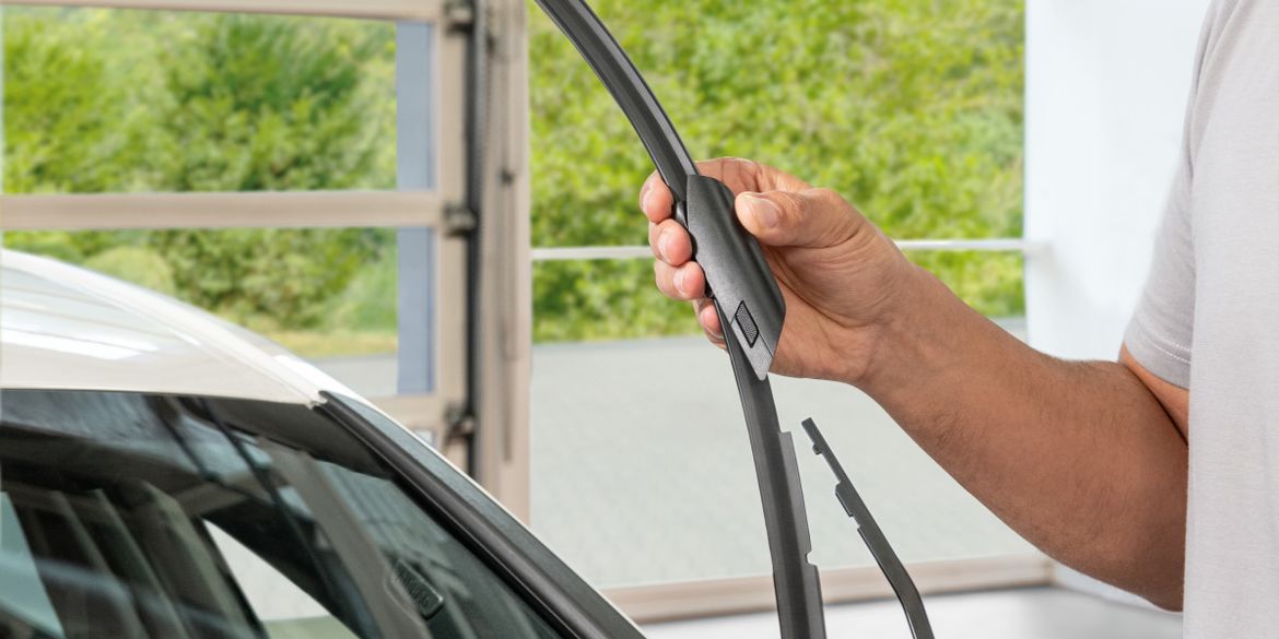 Bosch усовершенствовал крепления фирменных щеток для «большой немецкой тройки»