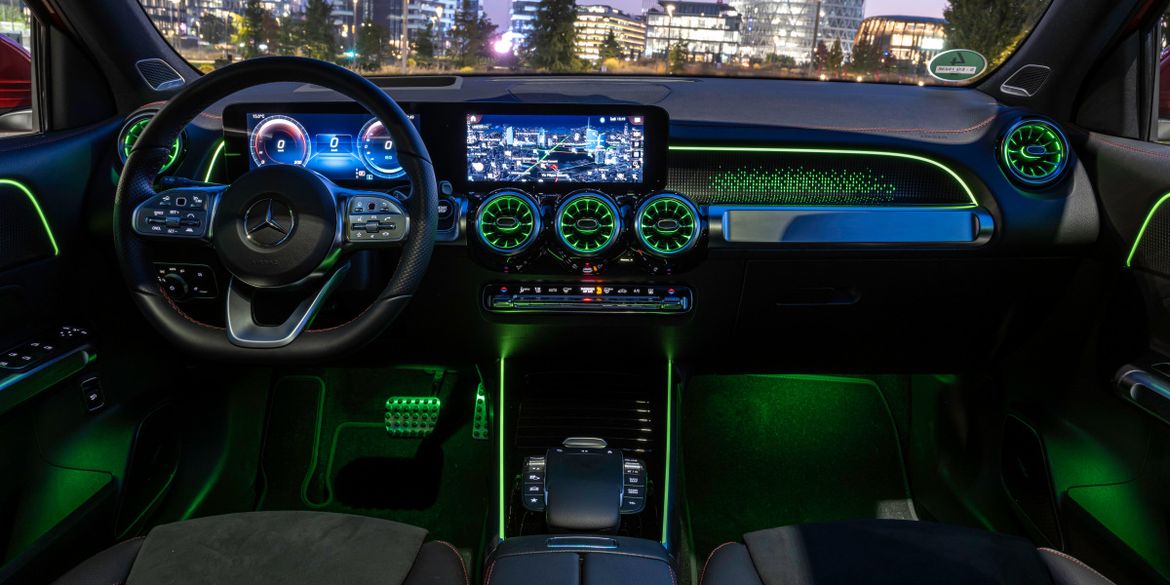 Кроссовер Mercedes-Benz EQB вышел на рынок Европы