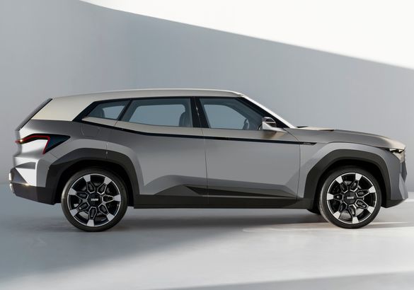 BMW показала Concept XM: такой будет самая мощная «эмка» в истории
