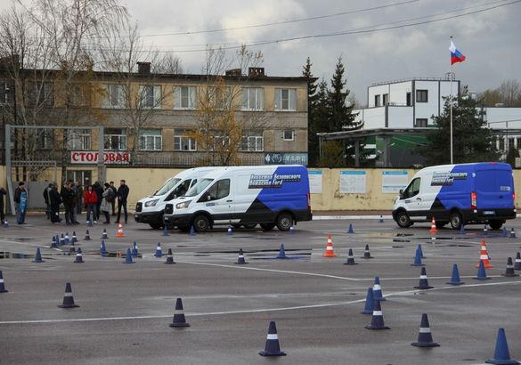 «Соллерс Форд» возобновил тренинги по безопасному вождению