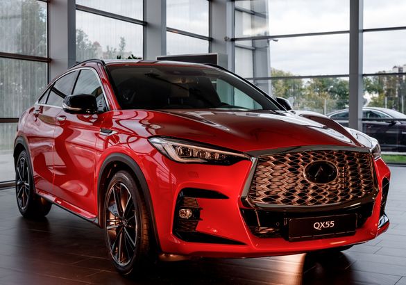 Купе-кроссовер Infiniti QX55 добрался до российских дилеров