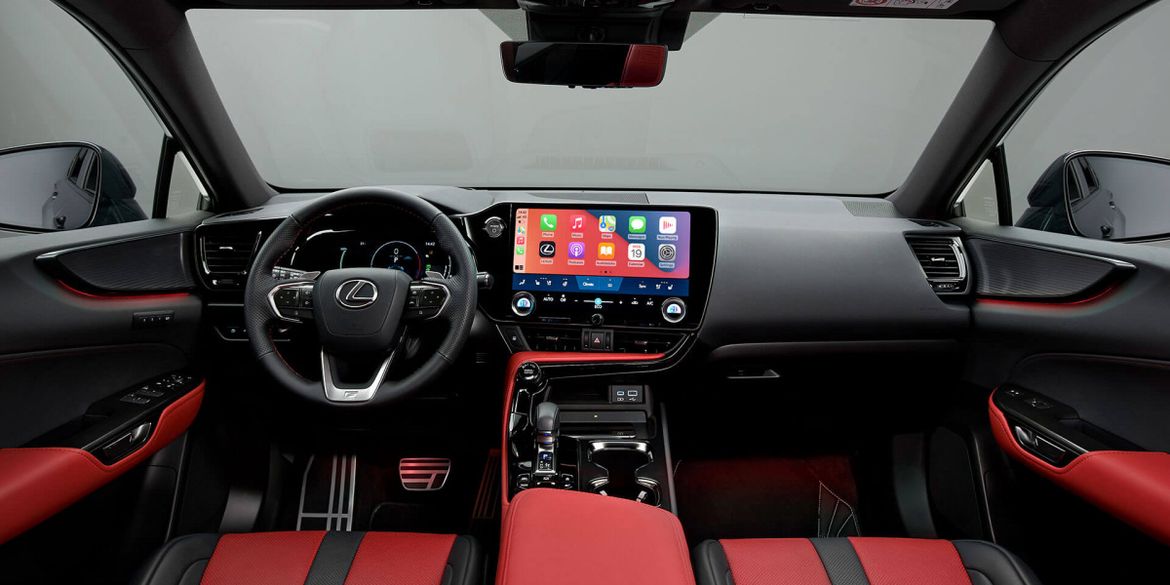 Lexus назвал российские цены на новый NX