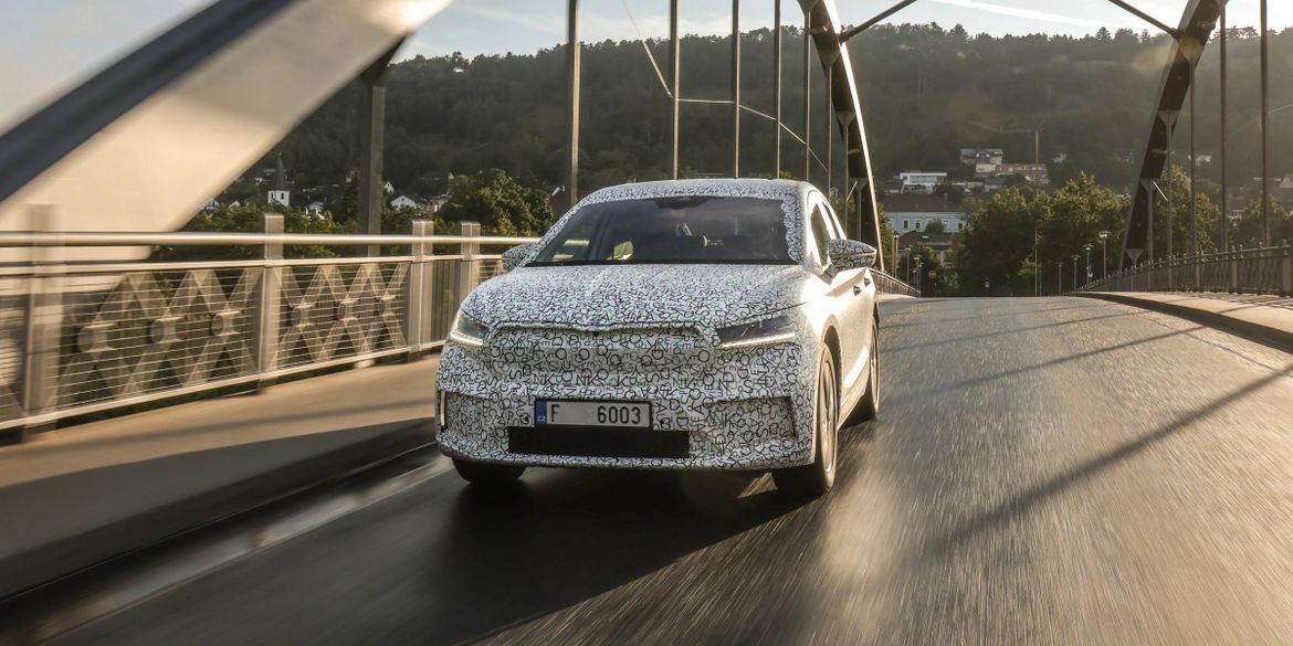 Дебют кросс-купе Skoda Enyaq iV перенесли на следующий год