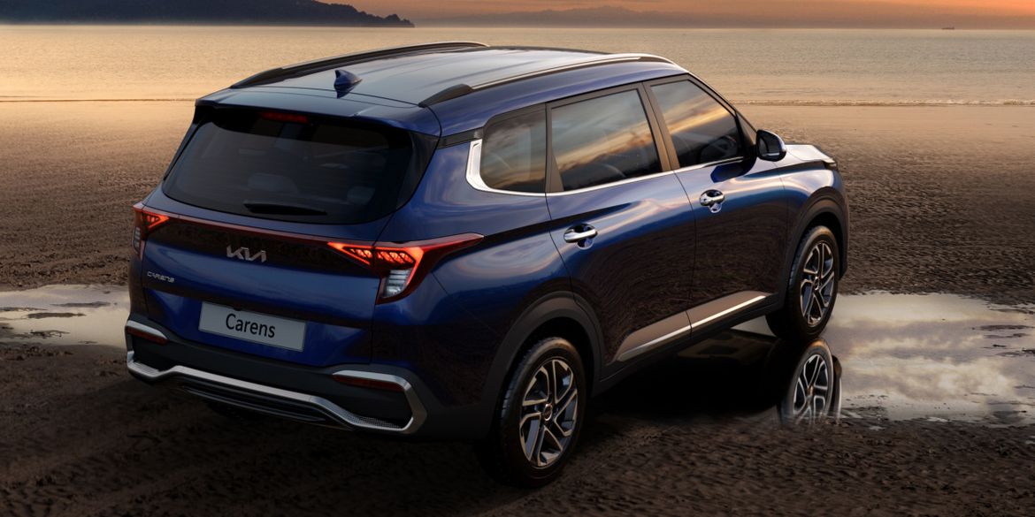 Kia представила новое поколение компактвэна Carens