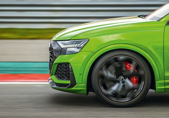 Тест-драйв Audi RS Q8, RS 6 Avant и RS 7 Sportback: 600 оттенков V8