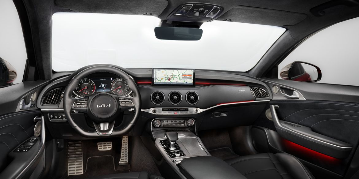 Kia назвала цены на Stinger 2022 модельного года