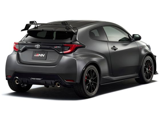 Toyota представила хот-хэтч Yaris GRMN и две спецверсии: для ралли и кольца