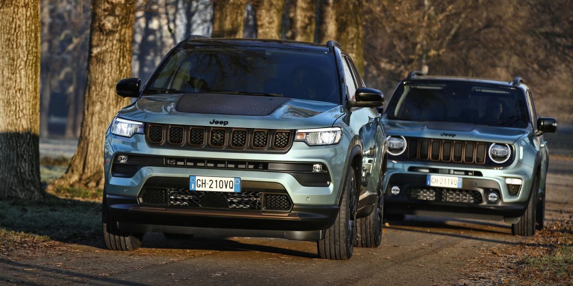 Jeep Renegade и Compass получили гибридные версии попроще