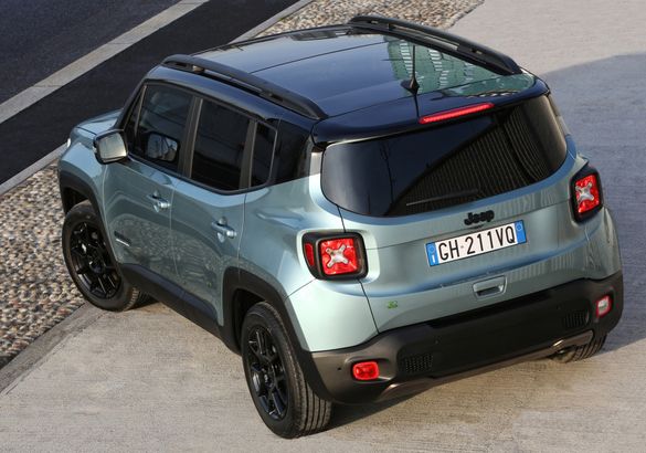 Jeep Renegade и Compass получили гибридные версии попроще