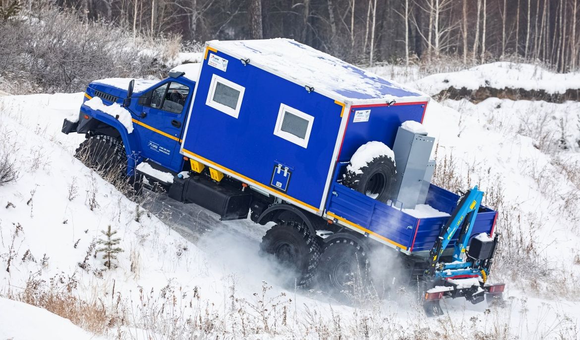 «Урал» представил передвижную автомастерскую на внедорожном шасси