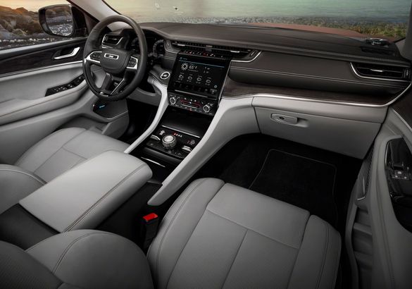 Jeep представил в России новый Grand Cherokee