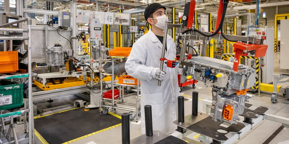 Renault и Valeo создадут электродвигатель без редкоземельных металлов