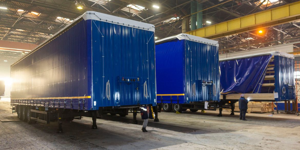 В Туймазах начали собирать шторные полуприцепы для «КАМАЗов»