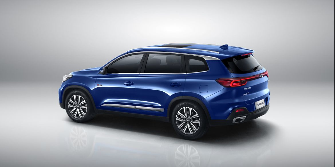 Почти как Pro: рестайлинговый Chery Tiggo 8 поступил в продажу