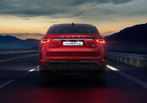 Обновленные кроссоверы Haval F7 и F7x поступили в продажу