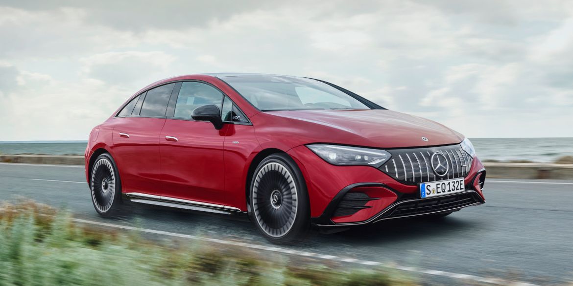 Mercedes-Benz EQE получил две AMG-версии
