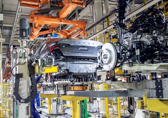 Volkswagen останавливает заводы в России и прекращает поставки машин