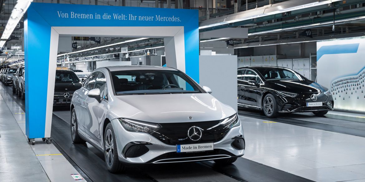 Электрический лифтбек Mercedes-Benz EQE оценили в евро