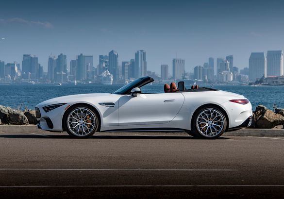 Стартовал прием заказов на родстеры Mercedes-AMG SL