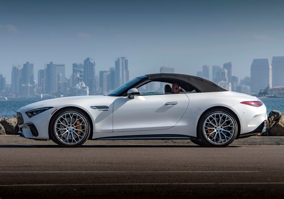 Стартовал прием заказов на родстеры Mercedes-AMG SL