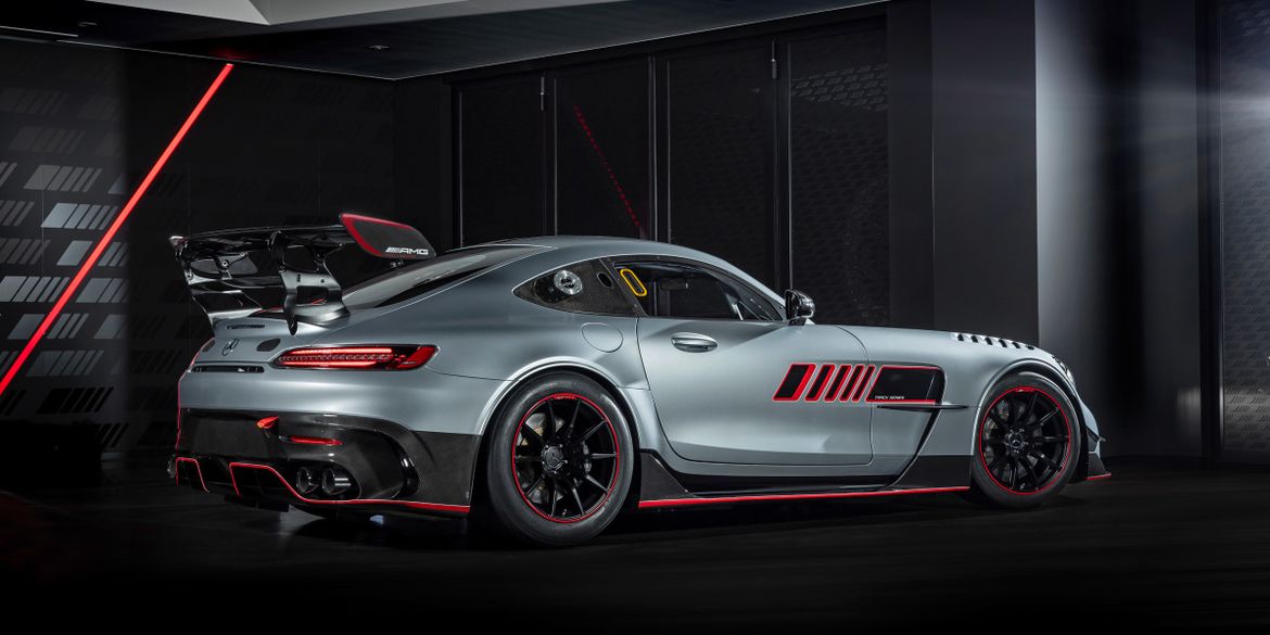 Подразделение Mercedes-AMG отметило 55-летие суперкаром GT Track Series и специальным «Гелендвагеном»