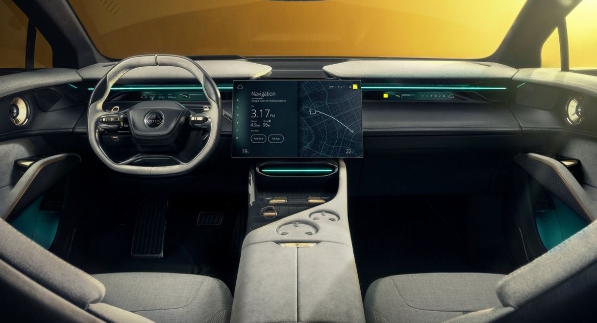 Lotus представил спортивный электрокроссовер
