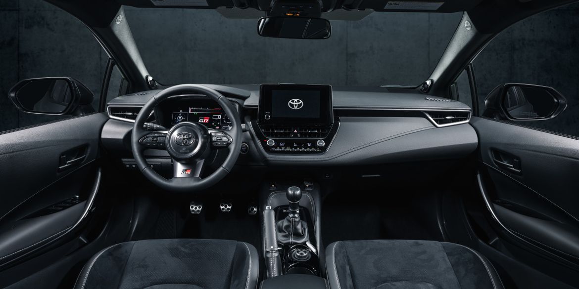 Toyota представила горячий хэтчбек GR Corolla