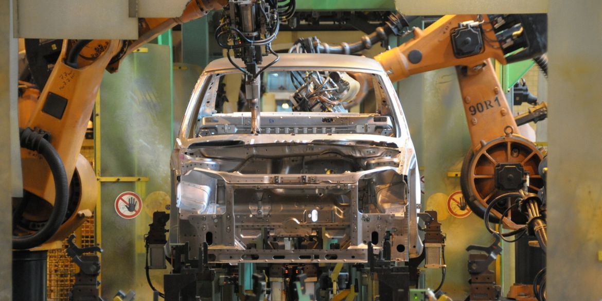 «АВТОВАЗ» к лету наладит выпуск машин без ABS и ESP