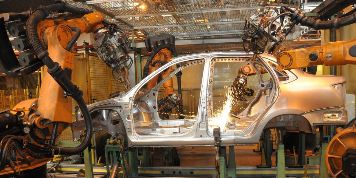«АВТОВАЗ» к лету наладит выпуск машин без ABS и ESP